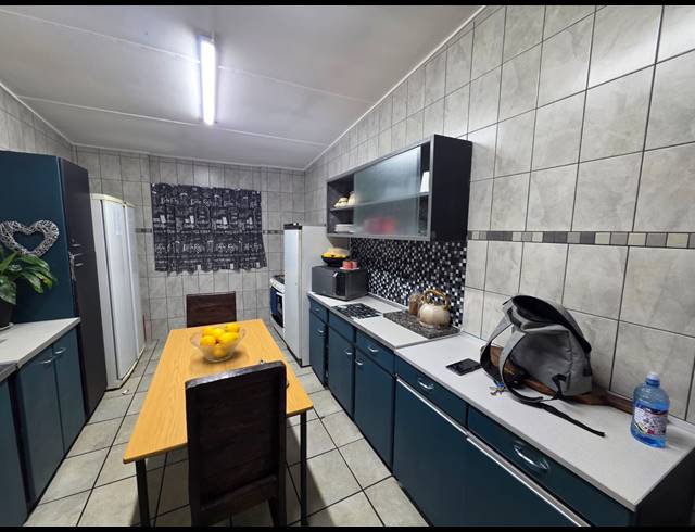 3 BEDROOM HOUSE TO LET IN SASOLBURG EXT 1